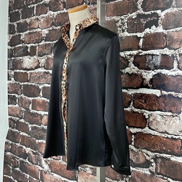 Mine Free Blouse NWT Long Sleeve Button Up Leopard Print Black Size Small S - Picture 6 of 15